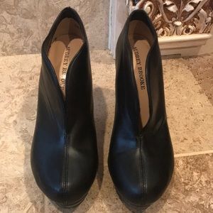 Audrey Brooke black booties